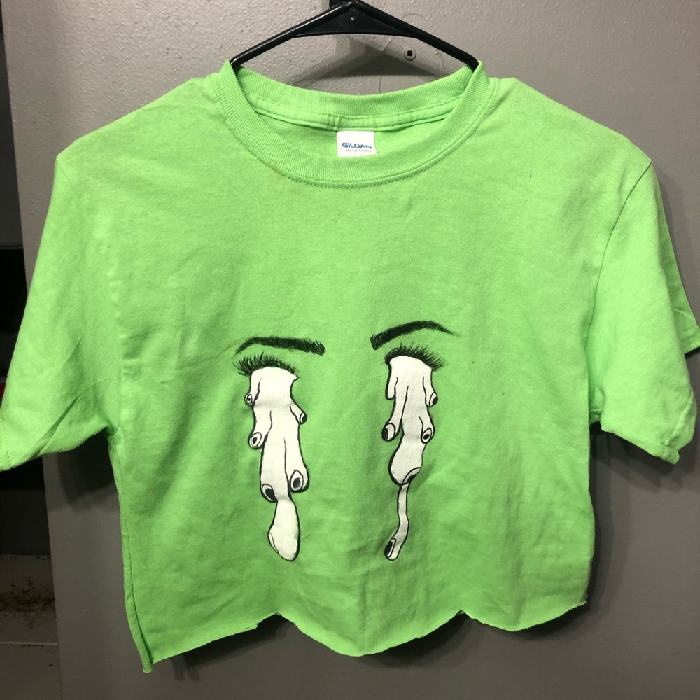 Drippy eyes crop top